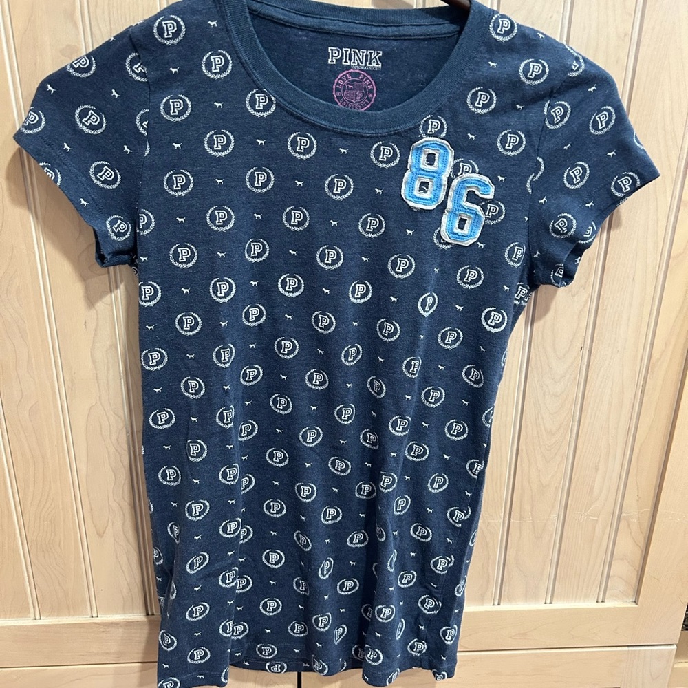 VS PINK navy short-sleeve tee